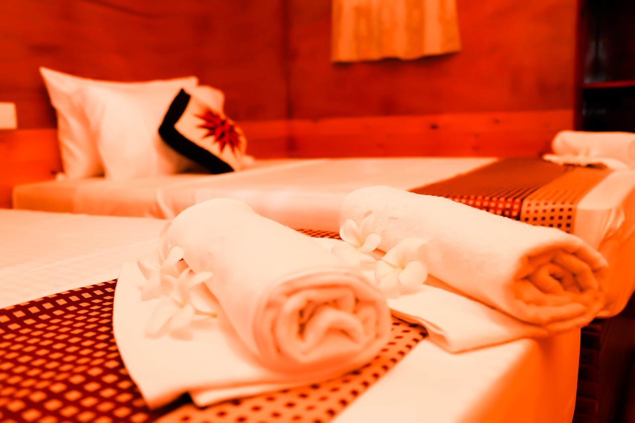 Alfresco Beach Hotel Uppuveli ภายนอก รูปภาพ